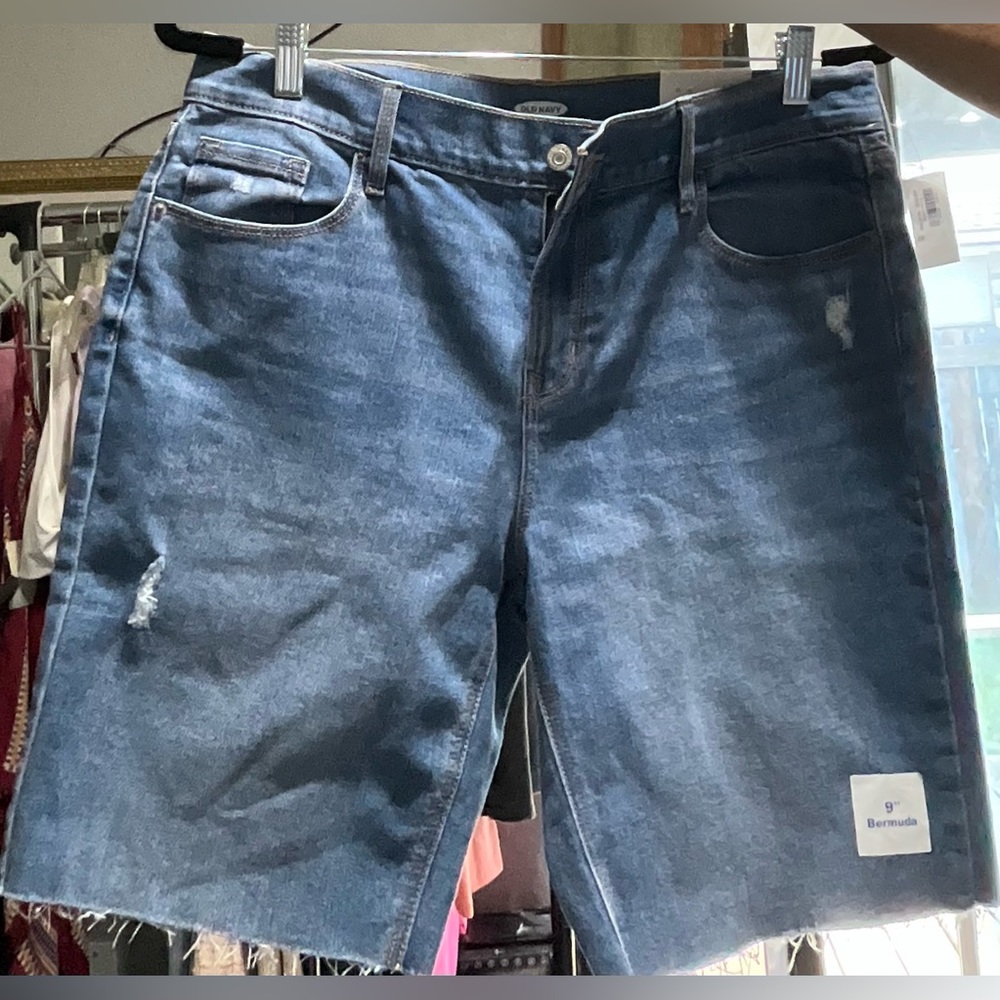 NWT Old Navy Bermuda Jean shorts